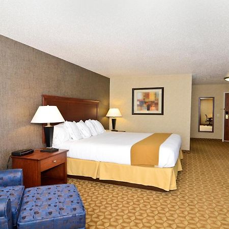 Holiday Inn Express Hotel & Suites Fort Atkinson By Ihg Eksteriør billede