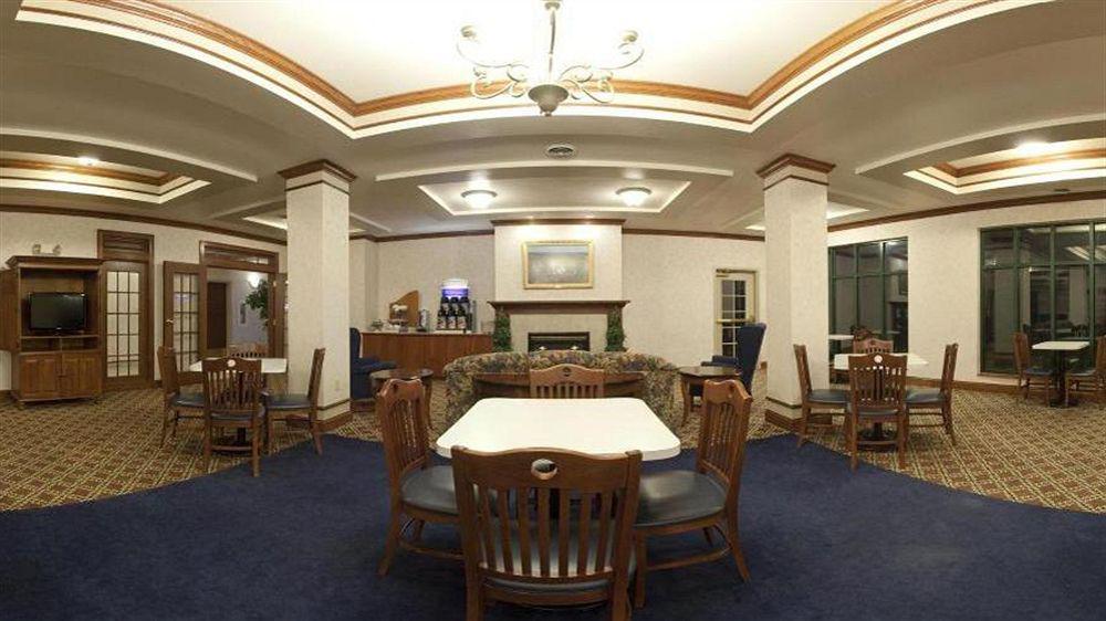 Holiday Inn Express Hotel & Suites Fort Atkinson By Ihg Eksteriør billede