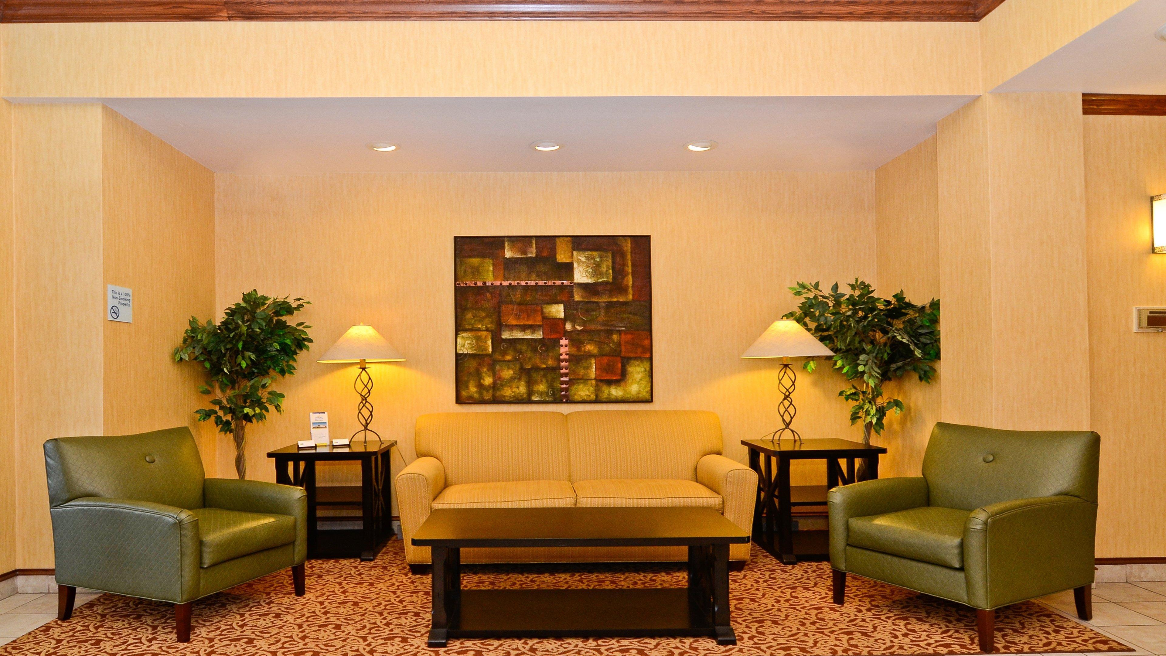 Holiday Inn Express Hotel & Suites Fort Atkinson By Ihg Eksteriør billede